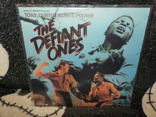The Defiant Ones Laserdisc LD Tony Curtis Sidney Poitier Free Ship 50
