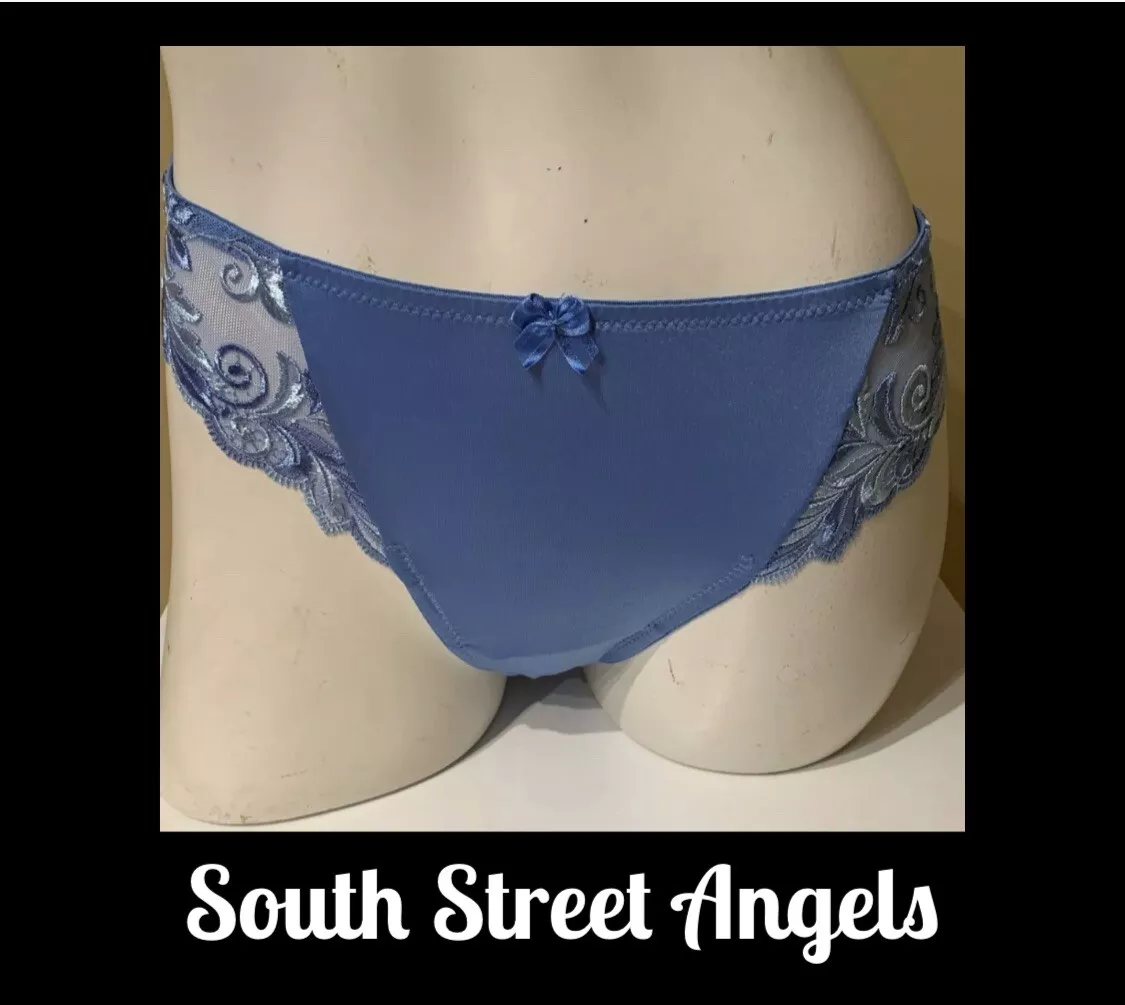 SOMA ~ LAKESHORE BLUE ~ SENSUOUS LACE THONG PANTIES ~ SIZE MEDIUM