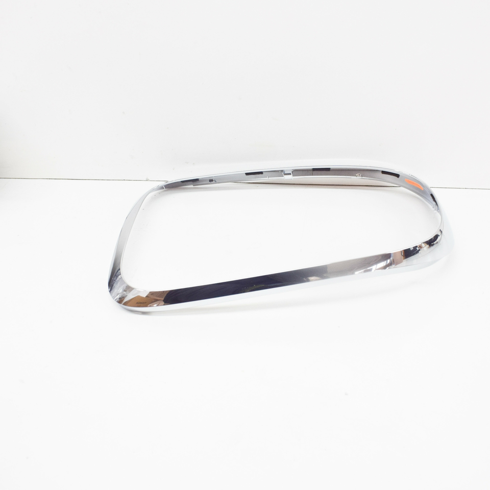 NEW MINI COUNTRYMAN F60 REAR LEFT LIGHT BEZEL 63217385427 7385427 ...