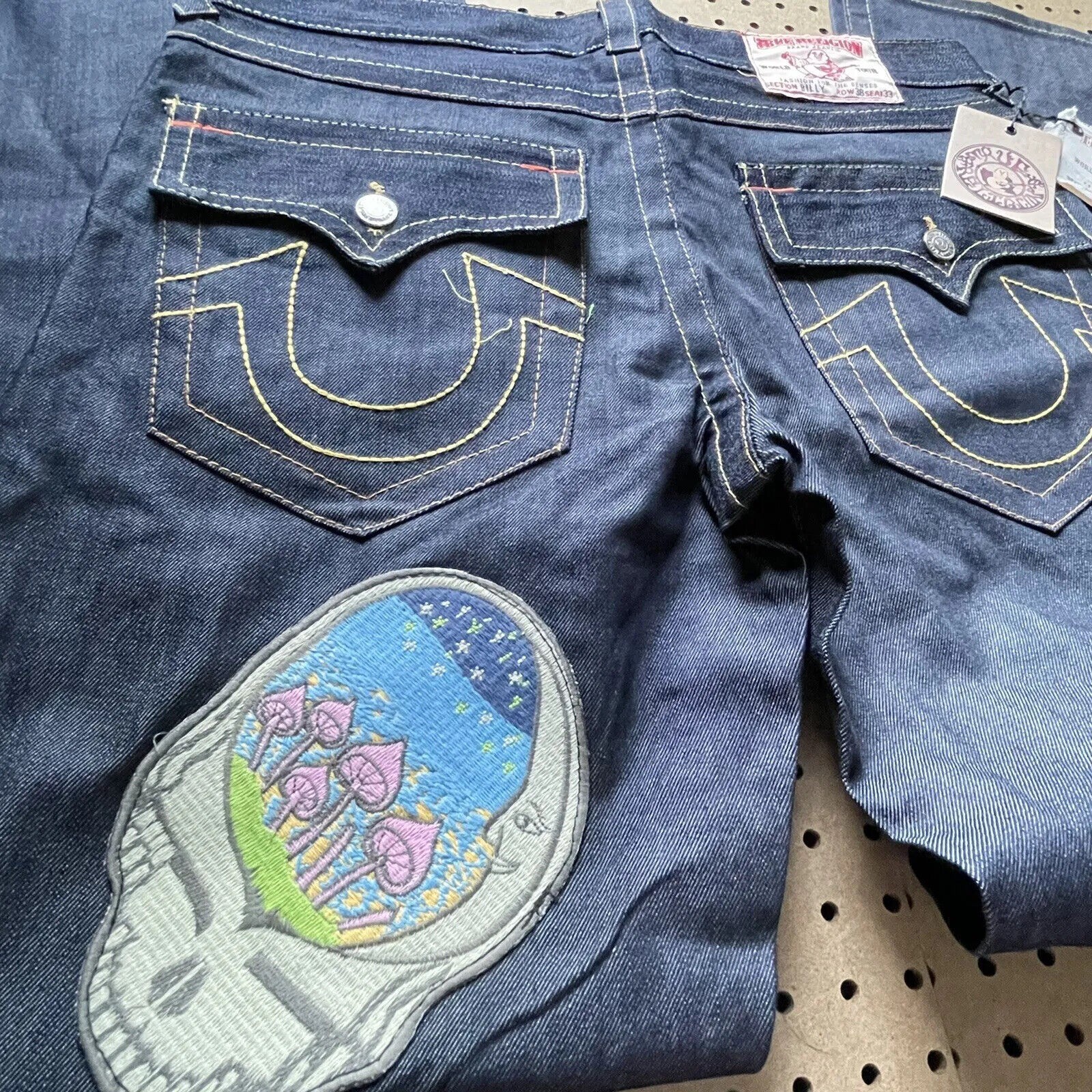 True Religion Jeans Men 40x36 Jimi Hendrix Skull Weed UFO Alien Patches RARE image 6