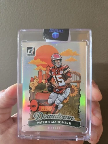 2025 Panini Donruss - Downtown! Patrick Mahomes II #8