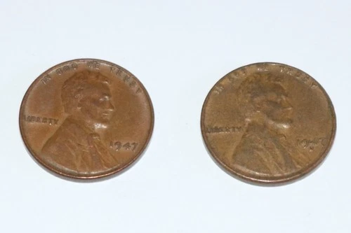 lot of 2  Lincoln Wheat Pennies    1947, 1947-D
