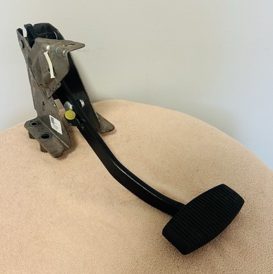 FC44-2450-AC FORD F750SD F650 (SUPER DUTY) FOOT BRAKE PEDAL ASSEMBLY