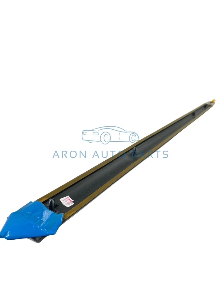 Moulding, Front Door, Outside RH Toyota Sienna 2005-2009 75731-08030-A0 Foto 3 de 4