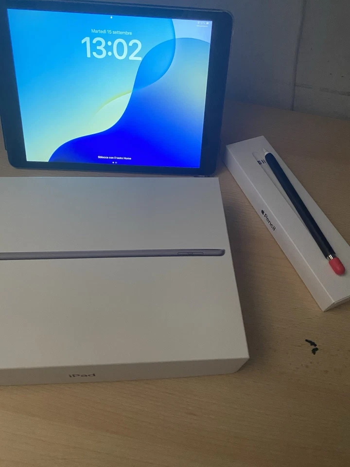 Apple iPad (9th generation) · 256GB · Wi-Fi, foto 3 di 5