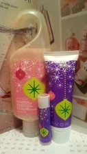 AVON 'HOLIDAY' 4PC BATH SET DISCONTINUED - MAKE GREAT STOCKING STUFFERS!