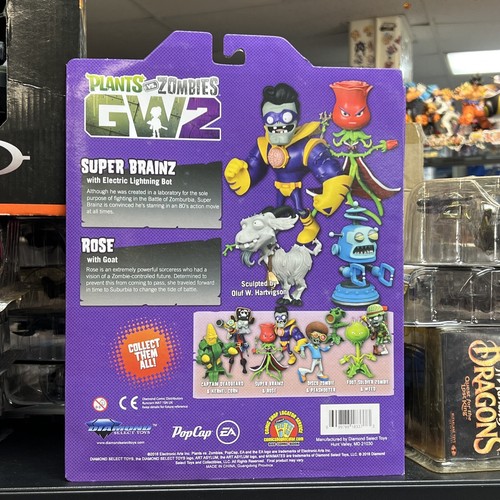 Diamond Select Plants vs Zombies GW 2 Rose vs. Captain Brainz Action Figure Set - Picture 6 of 7