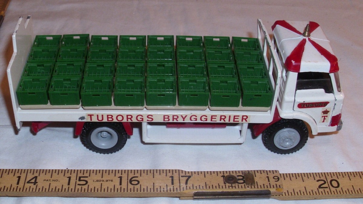TEKNO HOLLAND 920 FORD D 800 GRON TUBORG BEER TRUCK DIECAST TOY