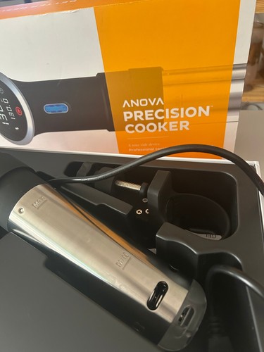 Anova sous vide Precision Cooker -Gently used Original packaging and paperwork - Picture 15 of 15