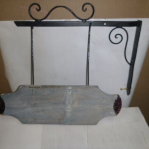 vintage wood & iron sign & bracket - Picture 2 of 3