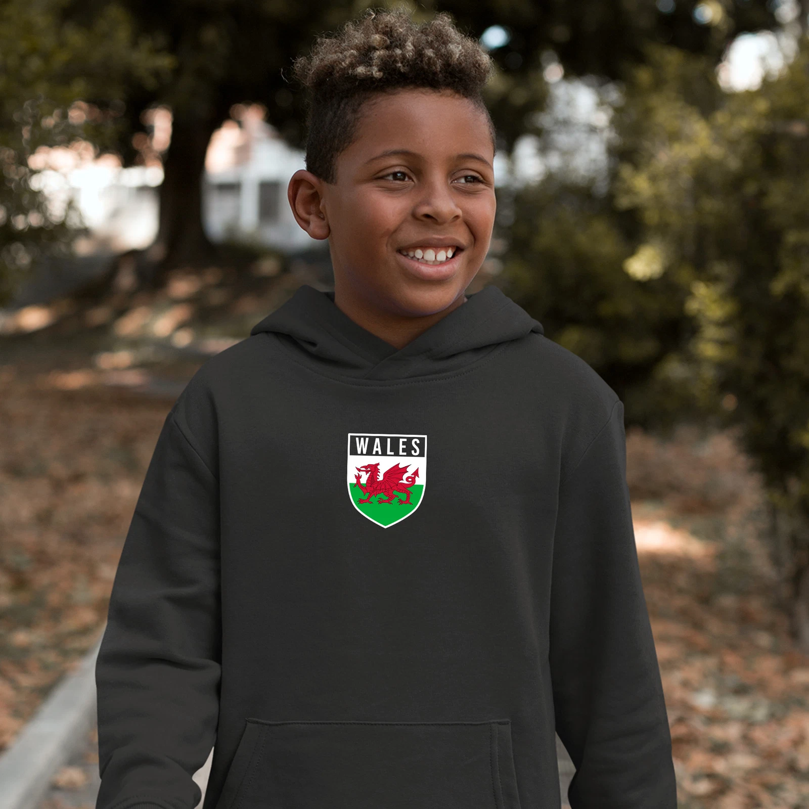 VETEMENTS Felpa con cappuccio Galles Distintivo Bambini Paese Evento Sportivo Walsh Rosso Drago Sostenitori...