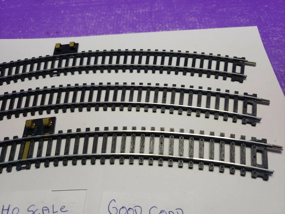 USED ASSORTED Vintage Track Black HO Scale Lot of 3 Curves R. 18" 30 Degrees - Image 4 of 4