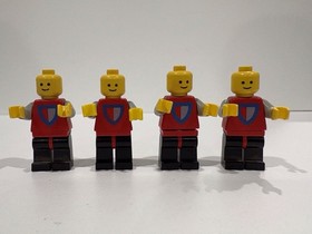 LEGO (6077) Vintage 1981 Classic Castle: Knight's Procession - COMPLETE