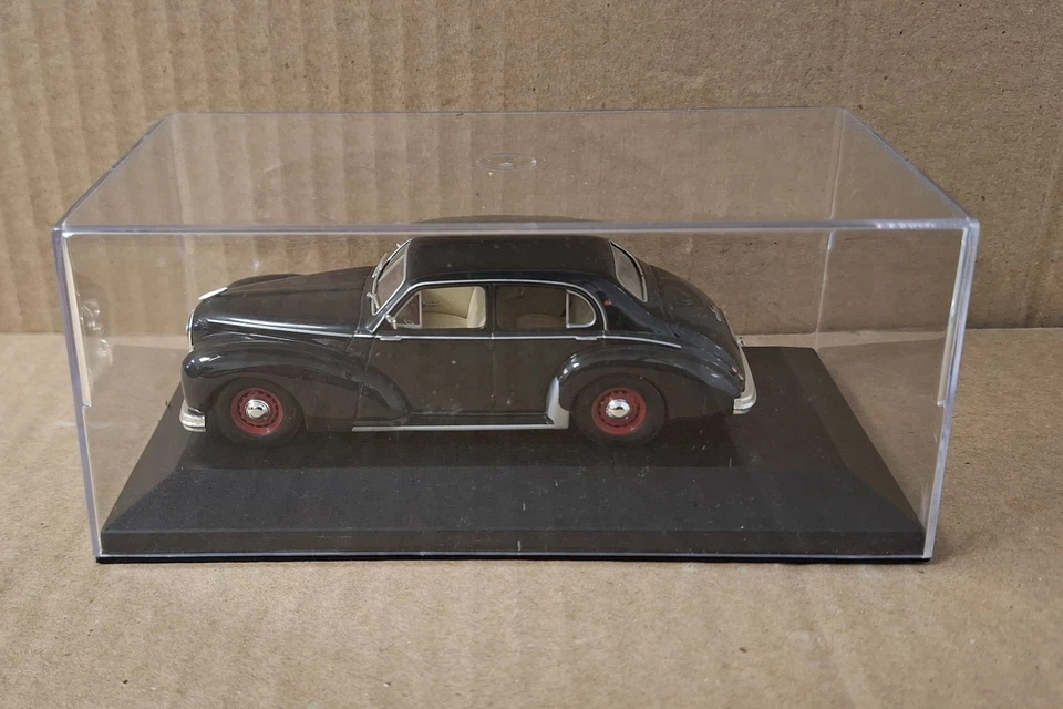 Hotchkiss Anjou 1950 1/43 IXO Scatola Vetrina - Immagine 3 di 3