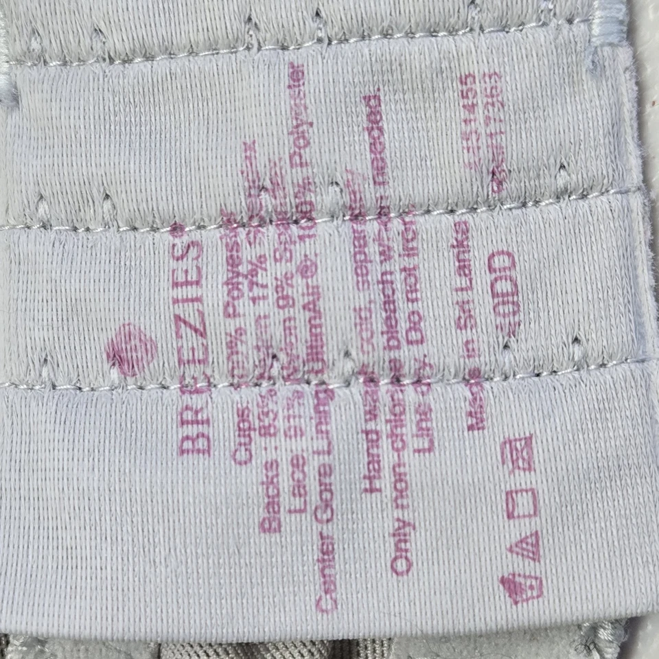 Breezies Women Bra 40DD White T Shirt Lightly Lined Underwired Lace Strap - Image 3 of 4