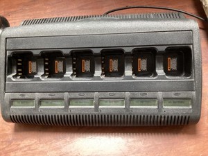 Motorola WPLN4218B IMPRES 6-Bay Multi-Unit Charger for MOTOTRBO XPR Radios