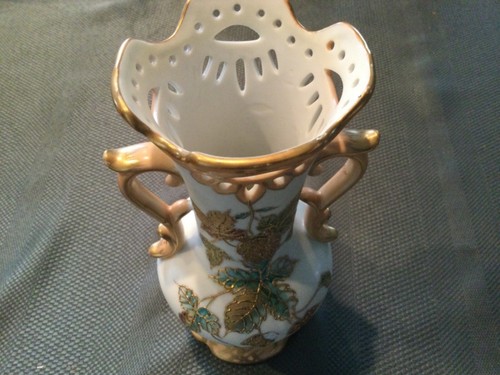 VINTAGE DOUBLE HANDLE CERAMIC VASE 8 inches TALL - Picture 2 of 6