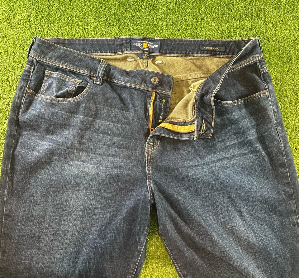 Pantalones de mezclilla elásticos Lucky Brand para mujer 22W azul Georgia Bootcut Foto 3 de 4