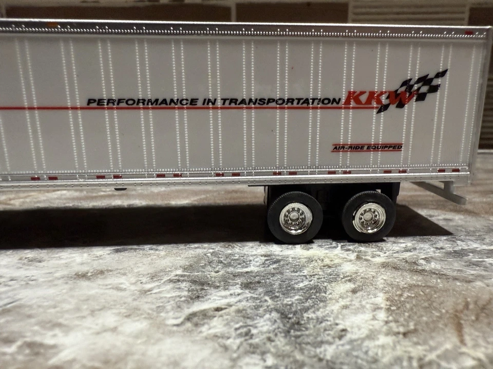 Tonkin International Prostar SEMIR TRACTOR / tractor KKW 53’ REMOLQUE (1/87) Foto 4 de 4