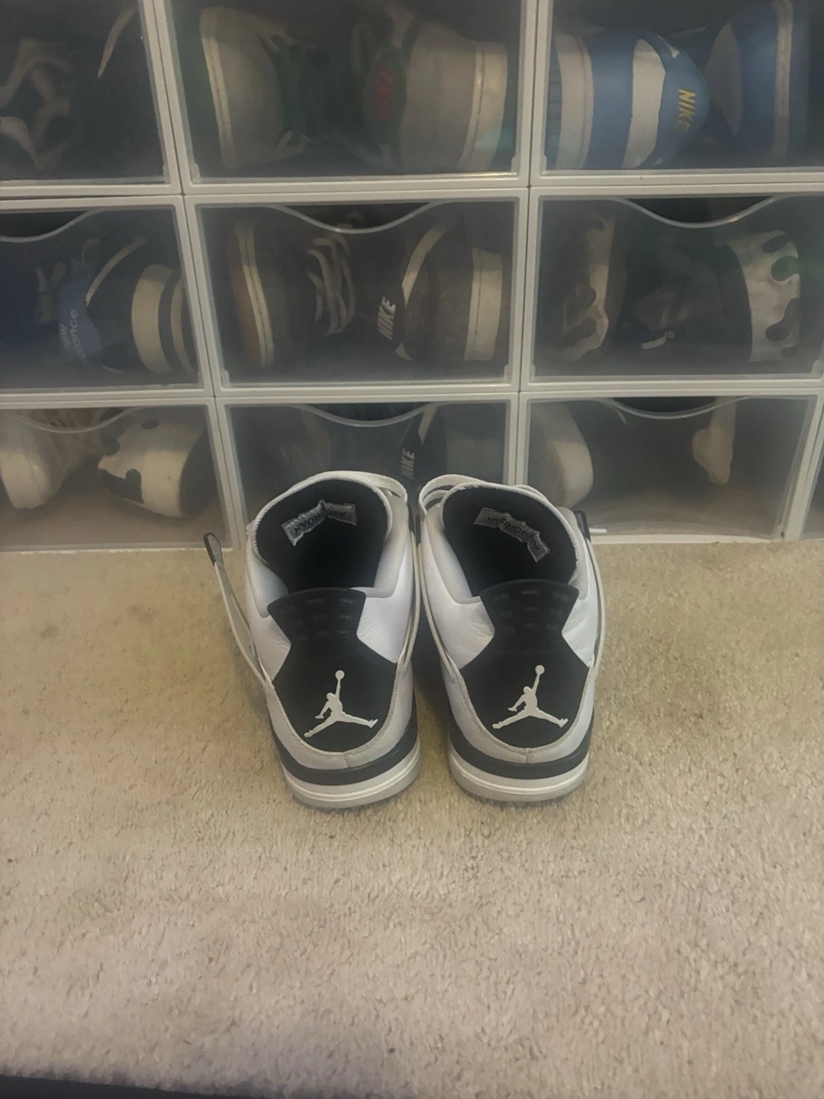 Jordan 4 nero militare