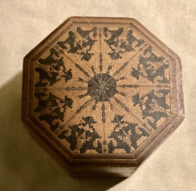 Marquetry STRAW Inlay OCTAGONAL Wood Hinged Box 3 Inch