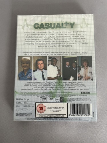 Casualty Complete Second Series BBC Medical Drama New Factory Sealed - Imagen 2 de 2