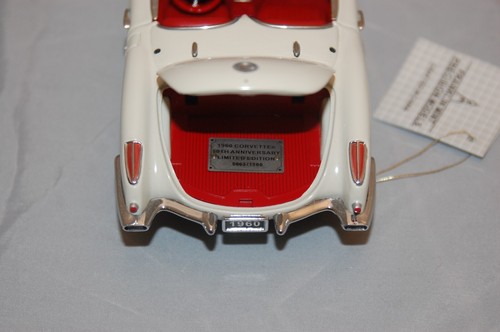 Franklin Mint 1960 Corvette Cabrio 50° Anniversario Bianco Rosso 1:24 LE RARA! - Foto 8 di 20