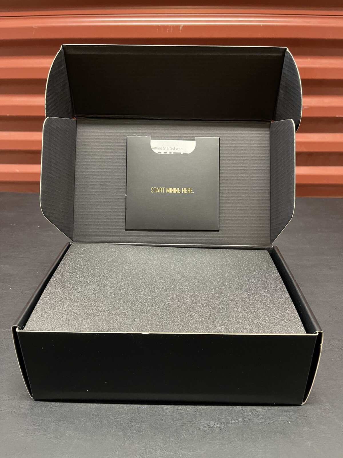 New MNTD. RAK Wireless Goldspot Helium Miner LE (US915) + SD Upgrade Kit