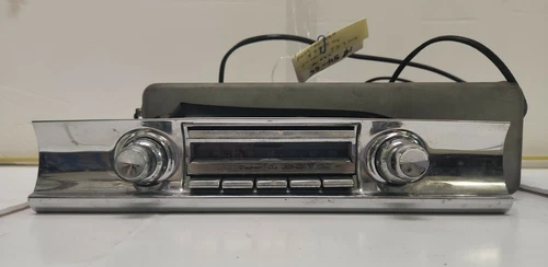 Used OEM GM Delco Wonder Bar Radio 983205 1954-1955 Oldsmobile Super 88/98 (720)