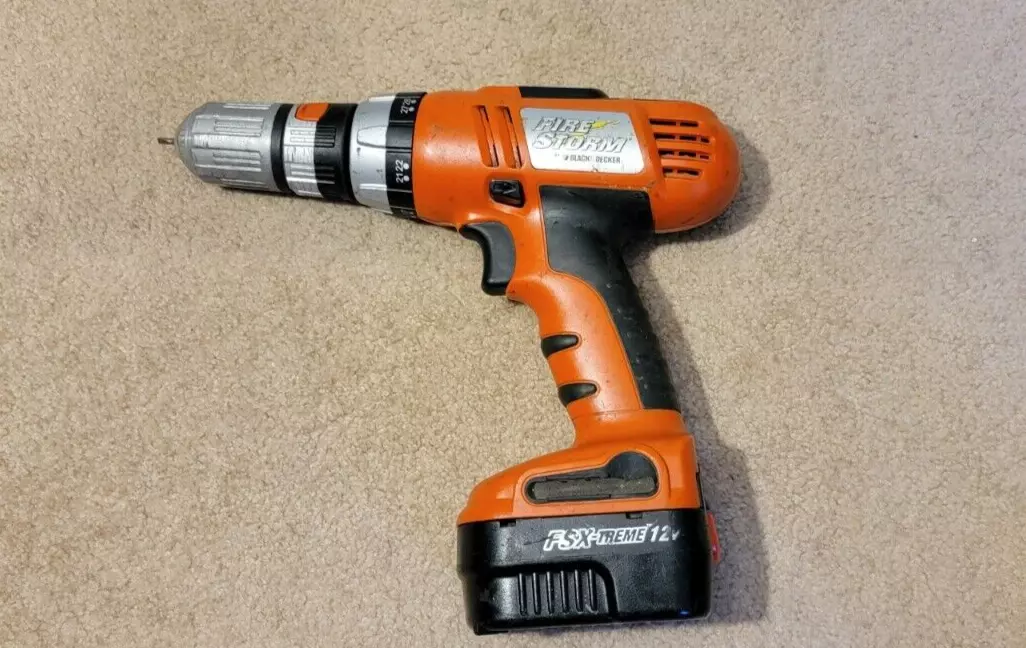 Black & Decker Fire Storm 12V Cordless Drill w/ removable 3/8 chuck FS1202D