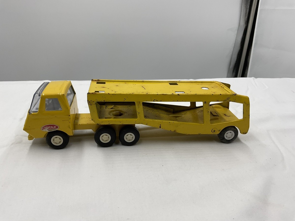 Vintage Tonka Car Carrier Truck & Trailer Semi Tractor w/ Car