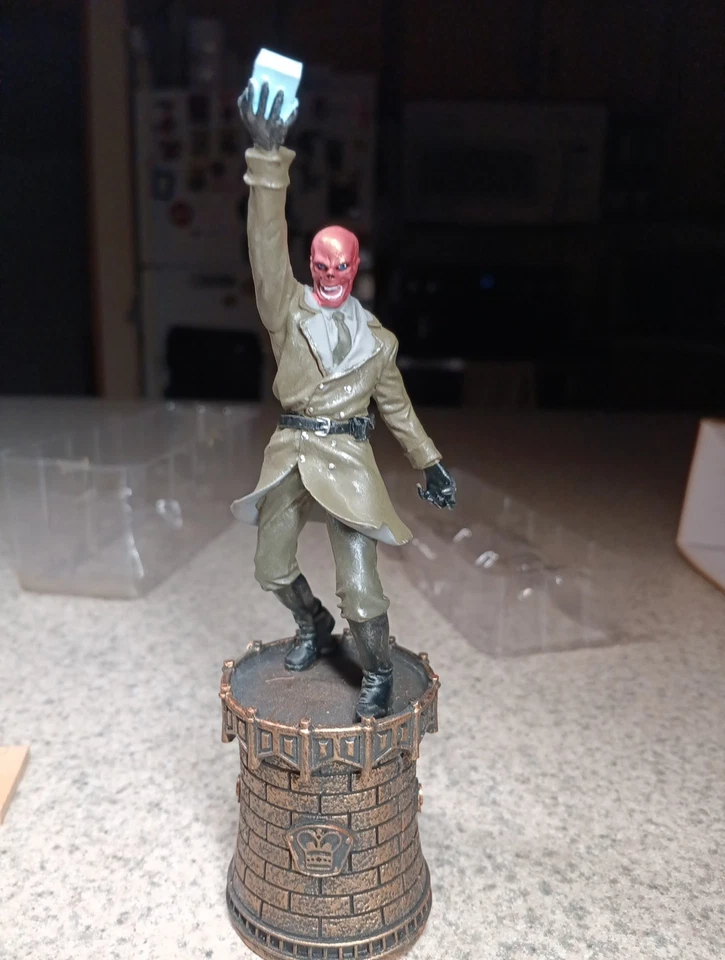 Шахматная статуэтка КРАСНЫЙ ЧЕРЕП - Изображение 3 из 4