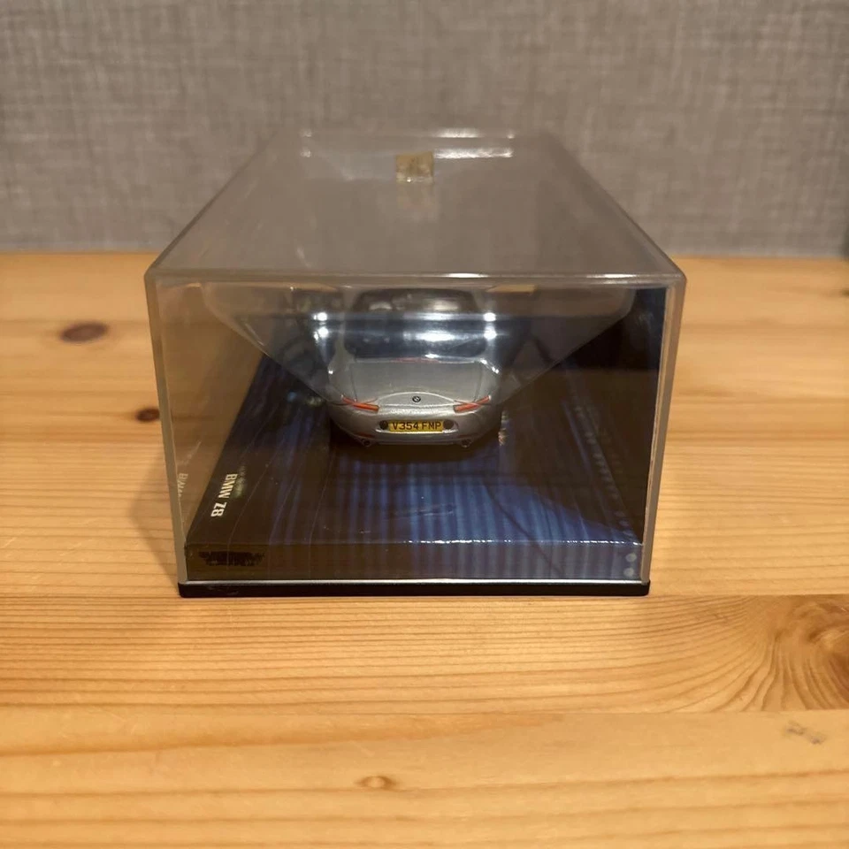 Modellino auto Minichamps 1/43 BMW Z8 007 James Bond in scala - Immagine 3 di 4