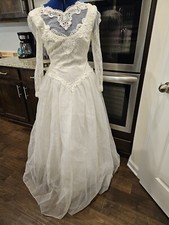 Vintage Lace Sheer Long Sleeve Jessica McClintock Wedding Dress 9/10