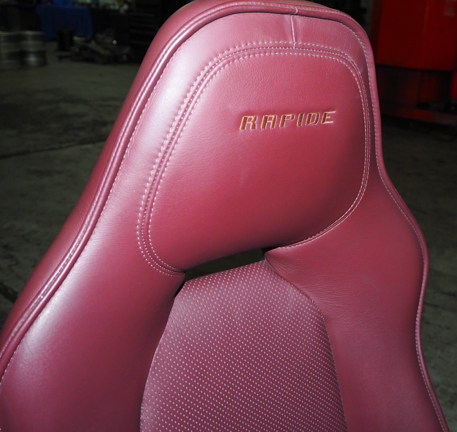 * 2010-2013 Aston Martin Rapide Iron Ore Red Leather Front Seat Set OEM Complete
