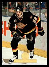 1994-95 Leaf Murray Craven #121 - Vancouver Canucks