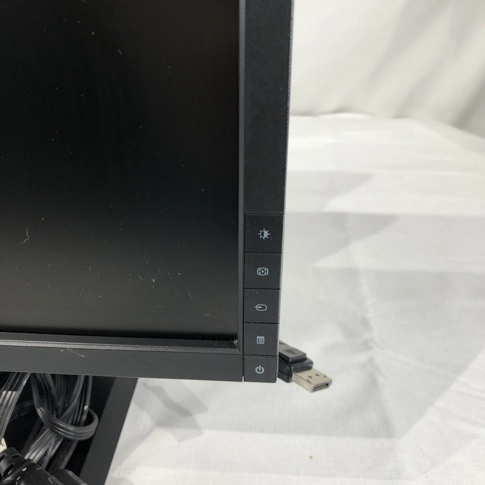 DELL E1909WC 19" FLAT PANEL LCD MONITOR W/ ARAIO Computer Stand - Image 2 of 4