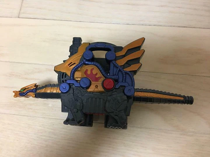 Kamen Masked Rider Build DX CROSS-Z DRAGON Transformation Full Bottle set Bandai - Image 3 of 4