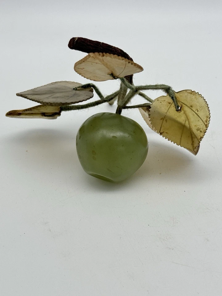 Piedra de alabastro de jade tallada MCM de colección pequeña manzana Foto 4 de 4