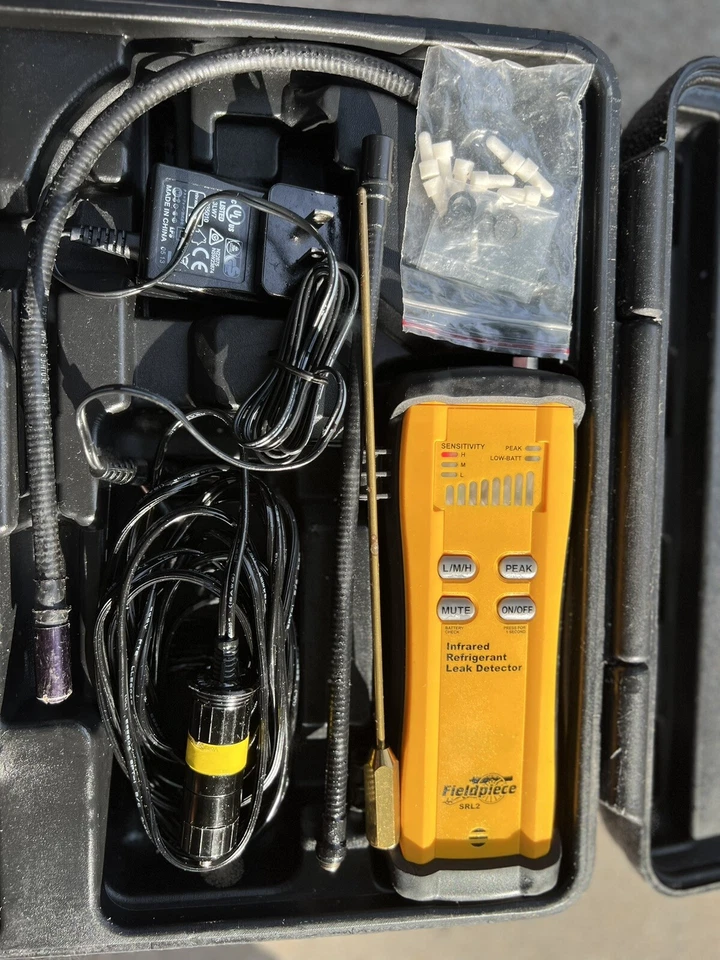 Fieldpiece SRL2 Infrared Refrigerant Leak Detector - Image 2 of 3