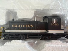 Walthers HO 910-19248 - Mainline - EMD SW1 Diesel Locomotive "Southern Railway"