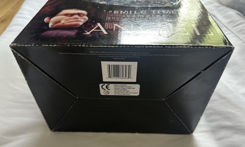 Angel Smile Time Vampir Puppe Replik (#2507 von 10000) Neu im Karton 2006 - Bild 5 von 6