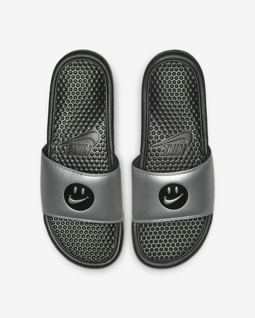 nike smile slides