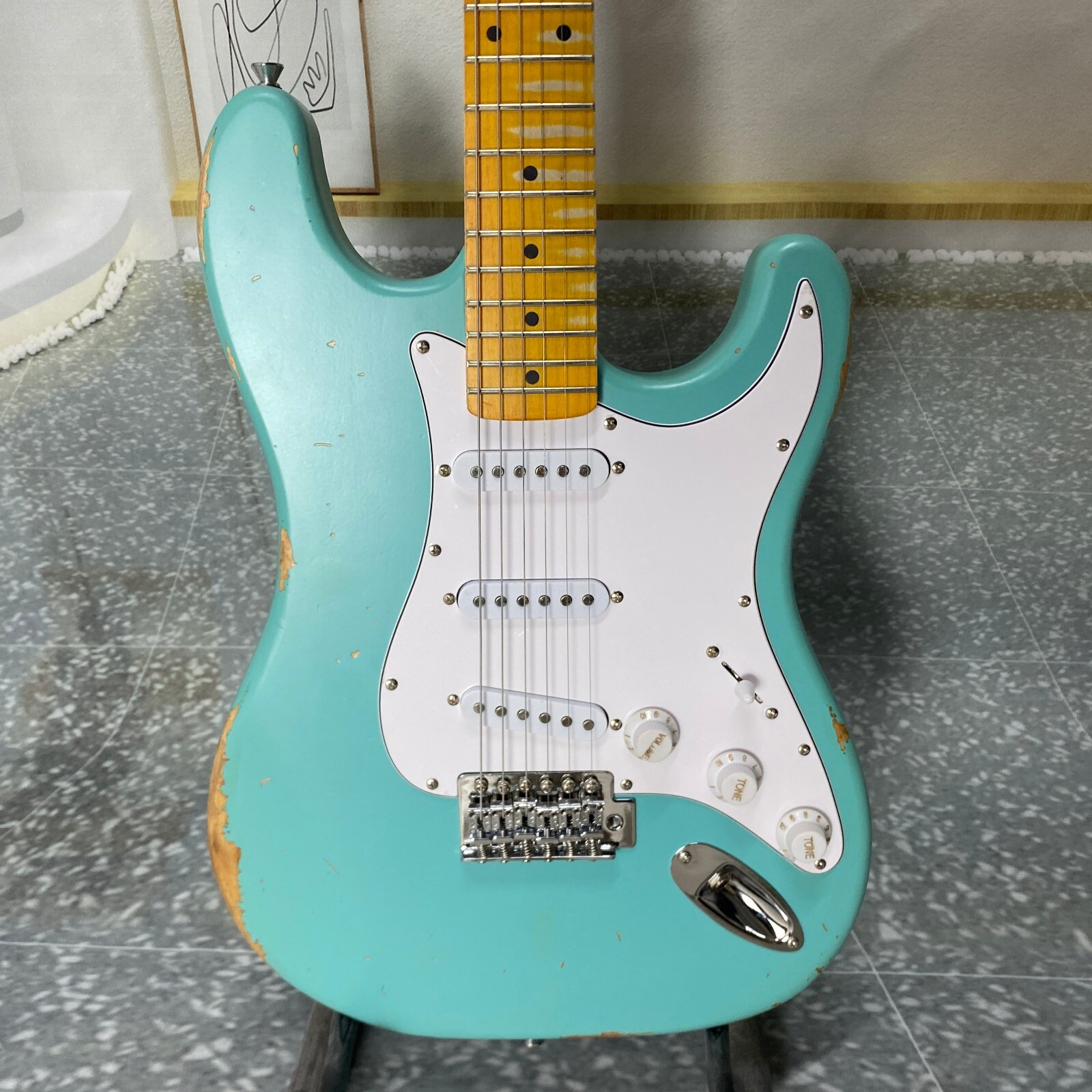 st electric guitar Chrome plated hardware green body Vintage aging US warehouse