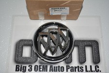 2012-2015 Buick Verano Front Grille Chrome Tri-shield Emblem New Oem 20913792 2012-2015 Buick Verano Front Grille Chrome Tri-shield Emblem New Oem 20913792