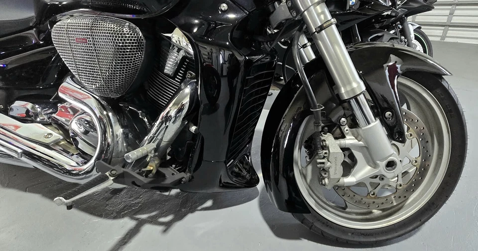 Guardabarros delantero + alerón de barbilla apto para Suzuki Intruder M109R Boulevard 2006-UP Foto 3 de 4