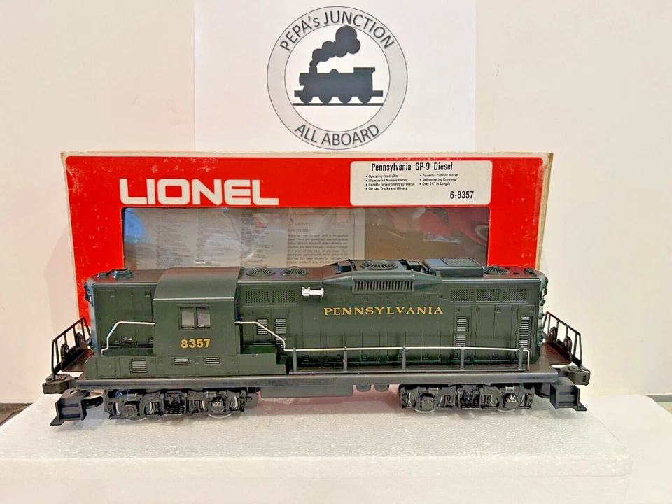 LIONEL 6-8357 / 8358 #2 PENNSYLVANIA RR GP-9 AA PWR-&NON-PWR BLT-73 MIB - Image 4 of 4