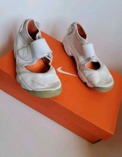 Nike Rift  size 2.5 eu 35 Boys trainers sandals Espadrilles Barefoot 