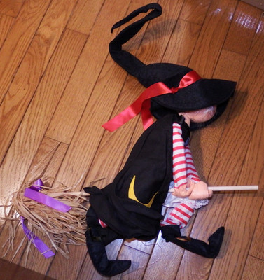 Annalee Mobilitee 18'' Witch on Broomstick VGC!!