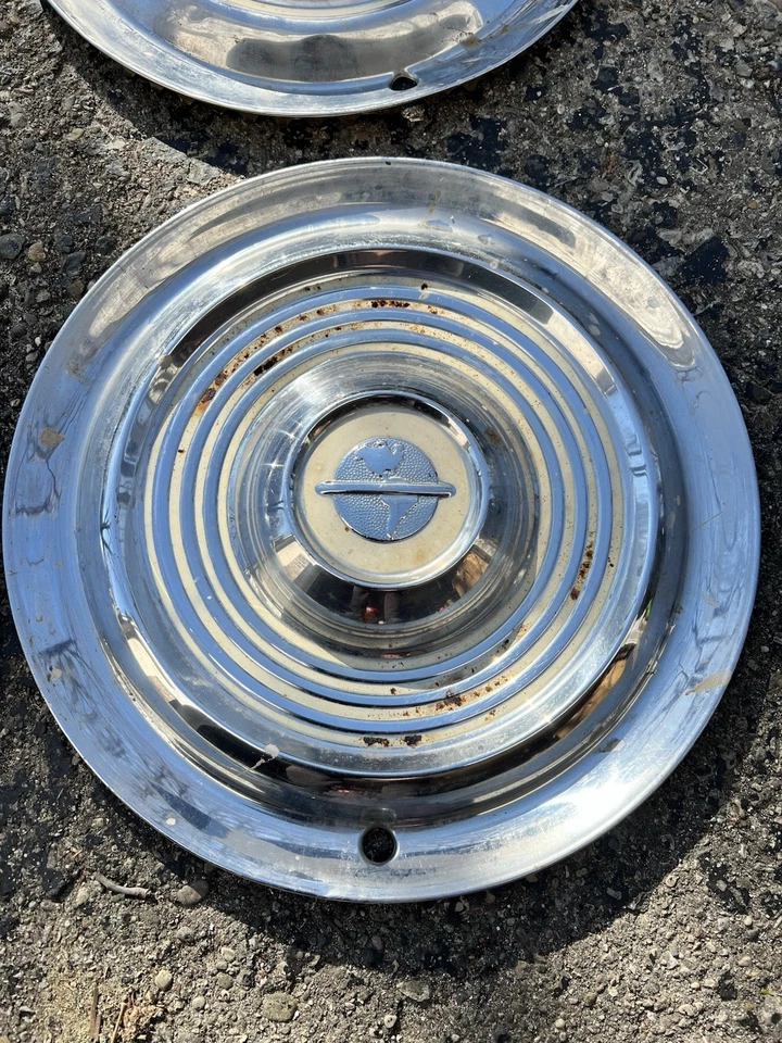 Tapacubos Gm Oldsmobile Super 88 Globe World cubiertas de rueda vacaciones años 50 Hot Rod Foto 2 de 4